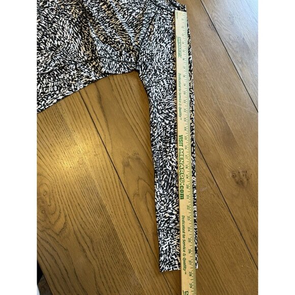 Athleta Ultimate Train Windstorm Long Sleeve Size XS Preppy‎ Athleisure Designer - Picture 7 of 12